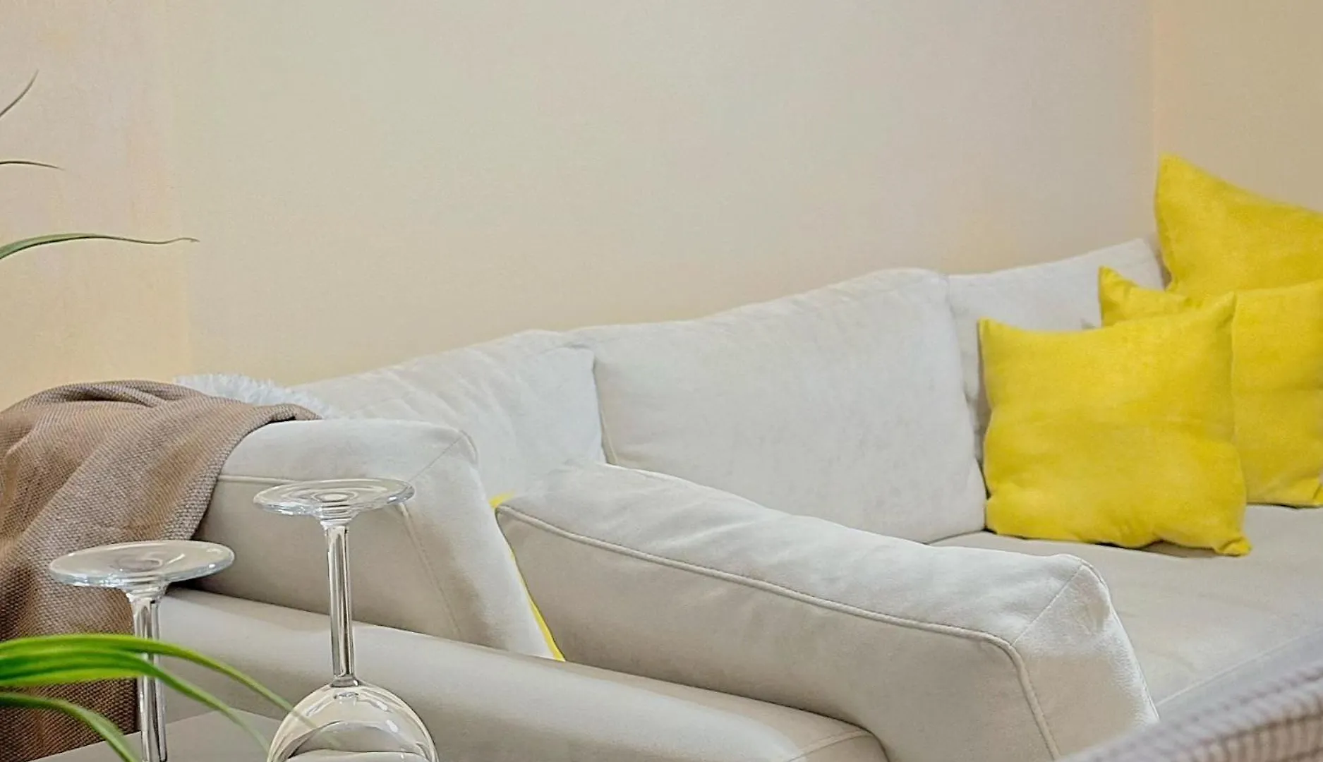 Brei Apartment Lungomare فلورا ألبانيا