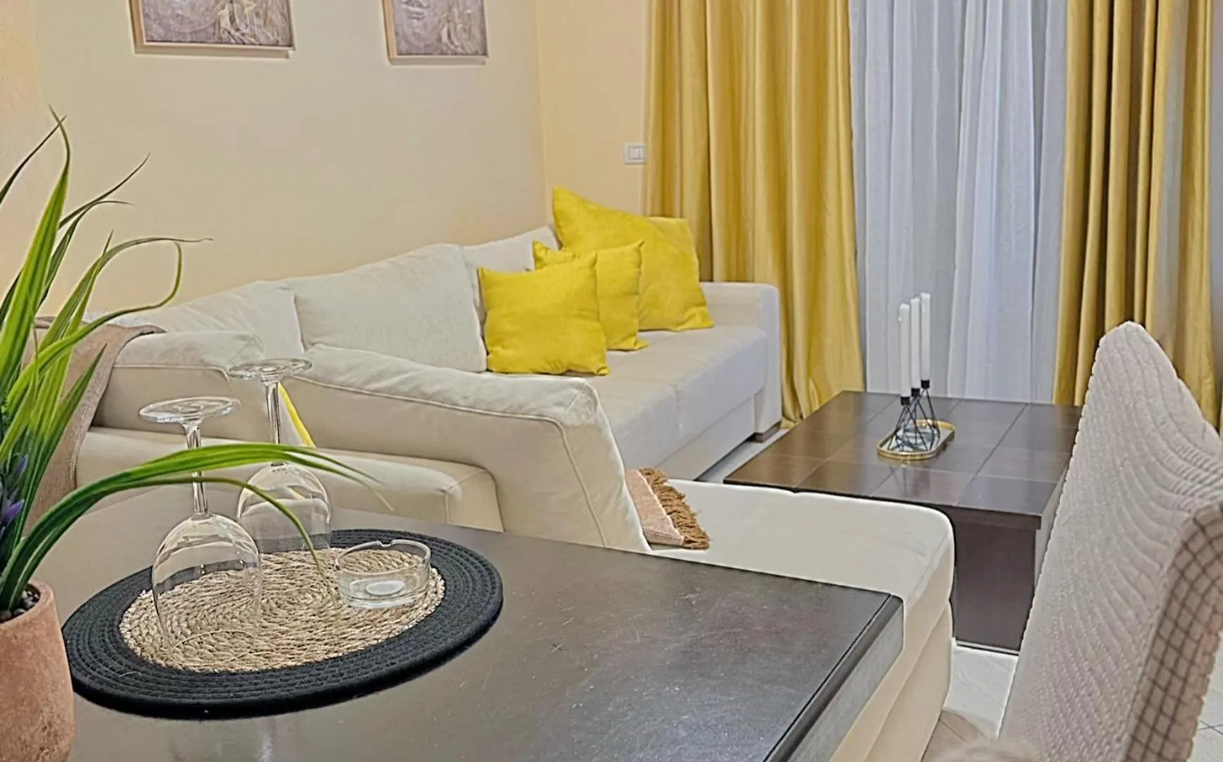 Brei Apartment Lungomare فلورا ألبانيا