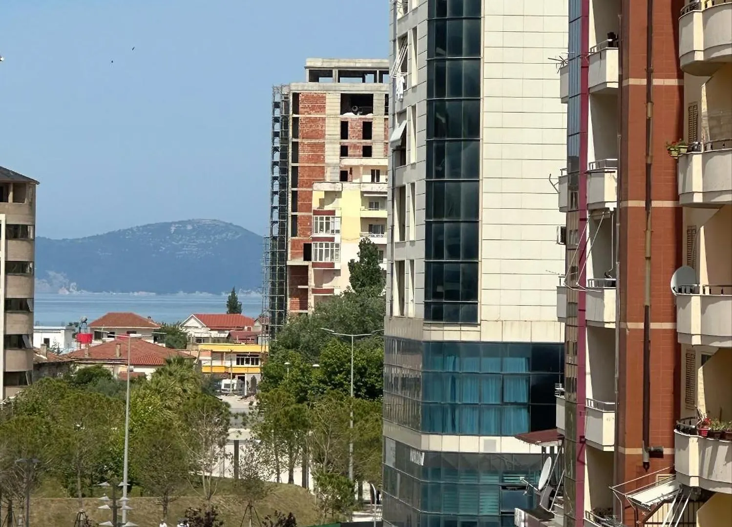 Brei Apartment Lungomare فلورا